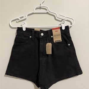 Levi's Black High-Waisted Mom Shorts